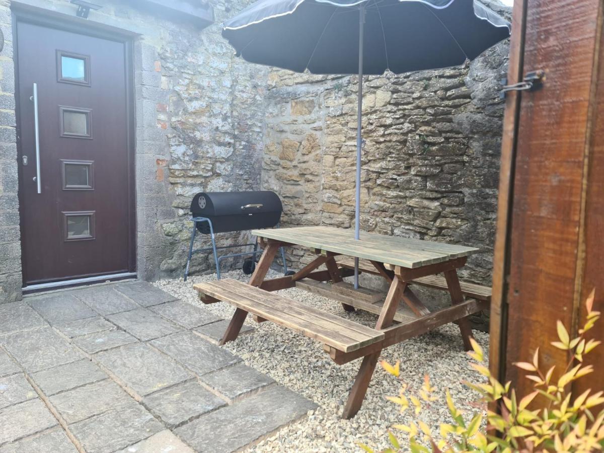 Luxury Bumblebee Cottage Frome Longleat Aqua Sana Bath Dog Freendly ภายนอก รูปภาพ