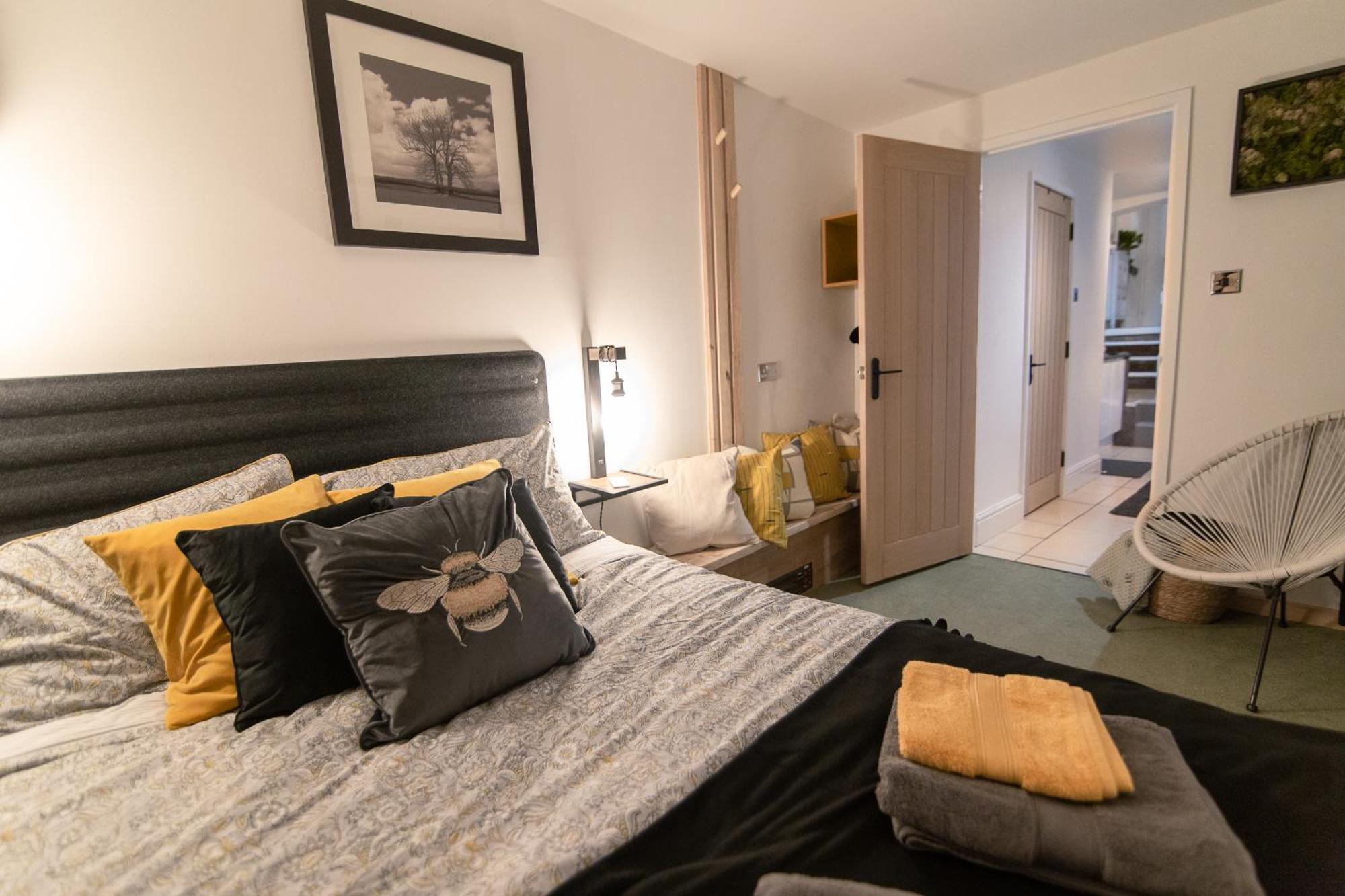 Luxury Bumblebee Cottage Frome Longleat Aqua Sana Bath Dog Freendly ภายนอก รูปภาพ